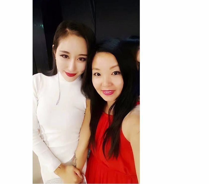 Vrai duo de douceur asiatique à Strasbourg